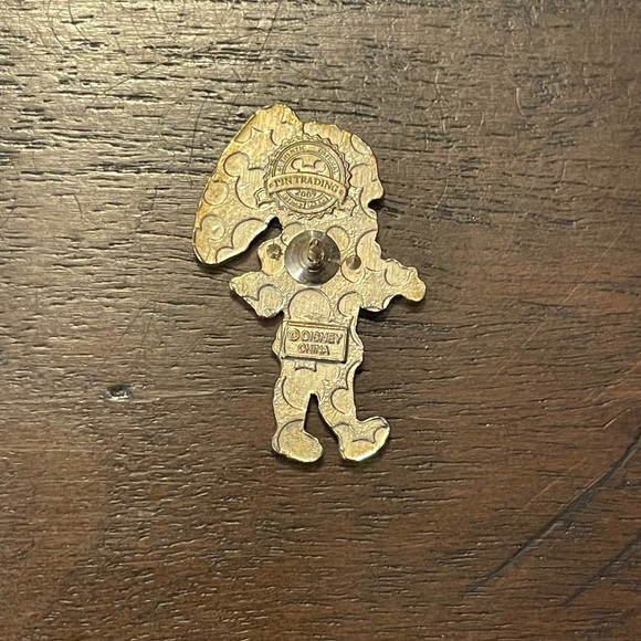 Toddler Princess - Mini Pin Mulan Only Disney Pin 56202 - Picture 3 of 3